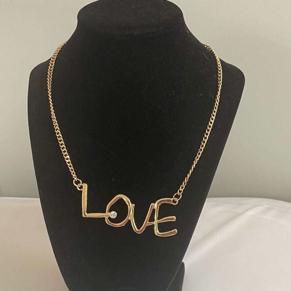 LOVE gold necklace